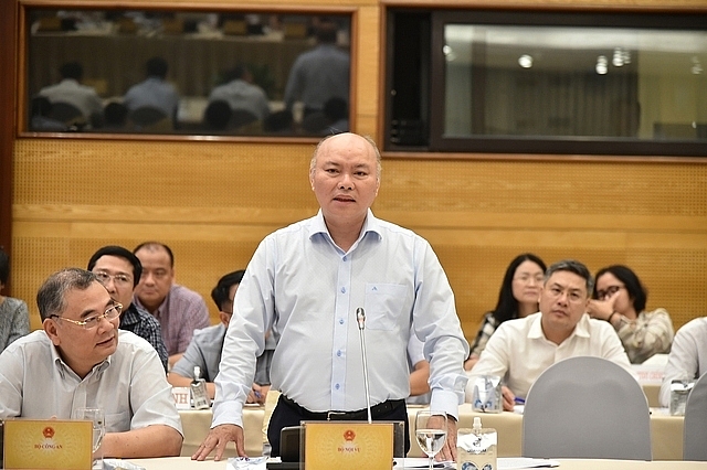 Bộ Nội vụ thông tin về tiến độ triển khai cải cách tiền lương