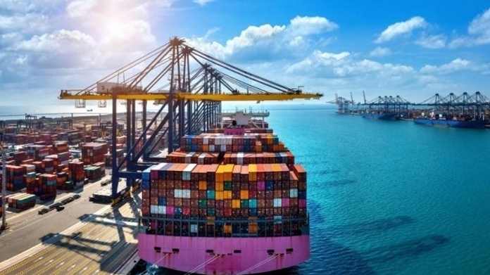 5 tháng, Việt Nam xuất siêu 4,67 tỷ USD