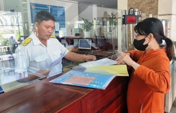 TP. Hồ Chí Minh: Ngưng sử dụng hóa đơn 12 doanh nghiệp để cưỡng chế nợ thuế