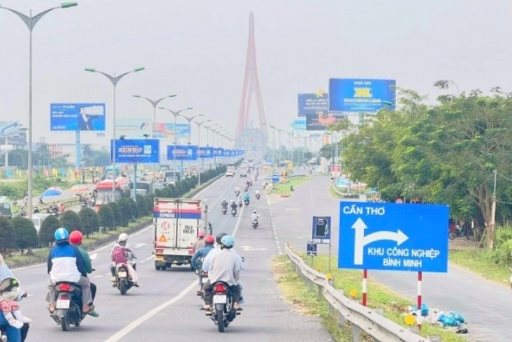 Khơi thông “điểm nghẽn”, giảm chi phí logistics cho vùng đồng bằng sông Cửu Long