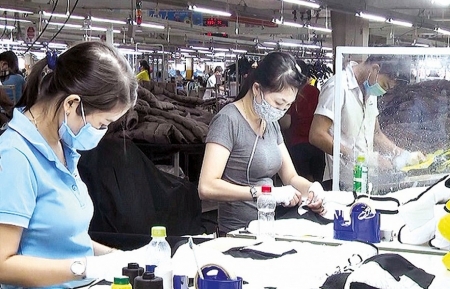 Kinh tế khởi sắc, thị trường lao động phục hồi mạnh mẽ