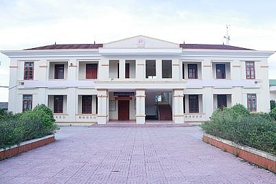 Khẩn trương có phương án xử lý các trụ sở bỏ hoang sau khi sáp nhập