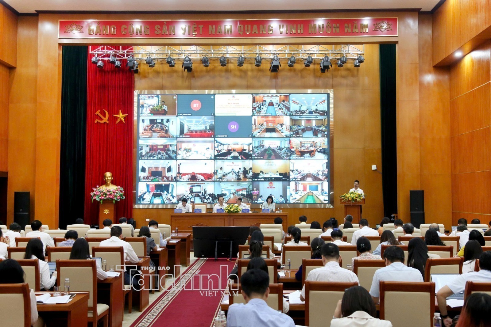 Bộ Tài chính khẩn trương rà soát, tái cấu trúc hệ thống văn bản pháp luật Bộ Tài chính khẩn trương rà soát, tái cấu trúc hệ thống văn bản pháp luật