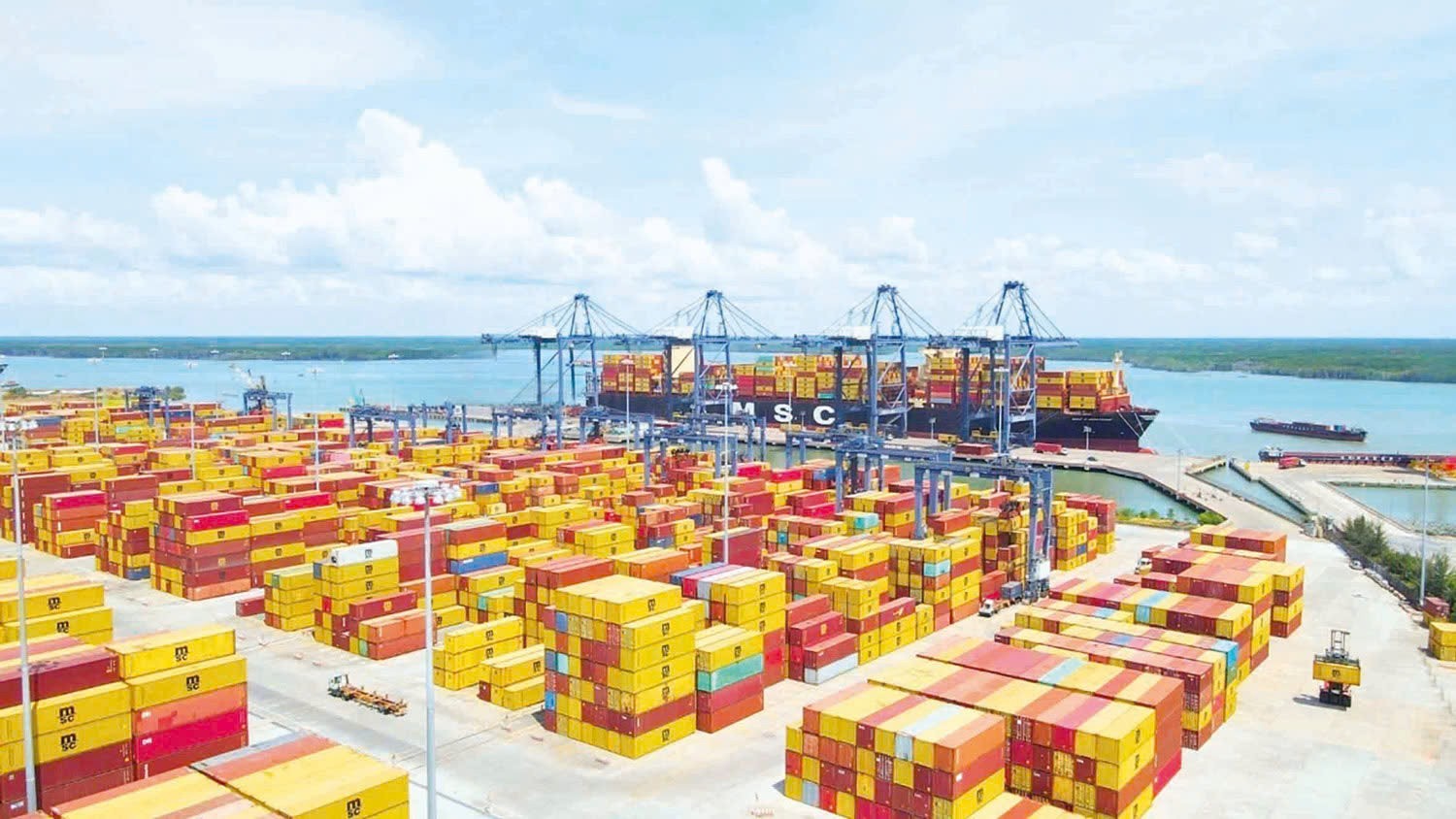 Cái Mép - Cần Giờ: Lợi thế nổi bật để trở thành cực cảng nước sâu và trung chuyển quốc tế