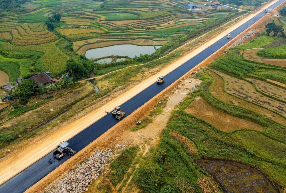 Chính sách tài khóa tạo lực cho chặng “về đích”, đưa GDP tăng trưởng hai con số