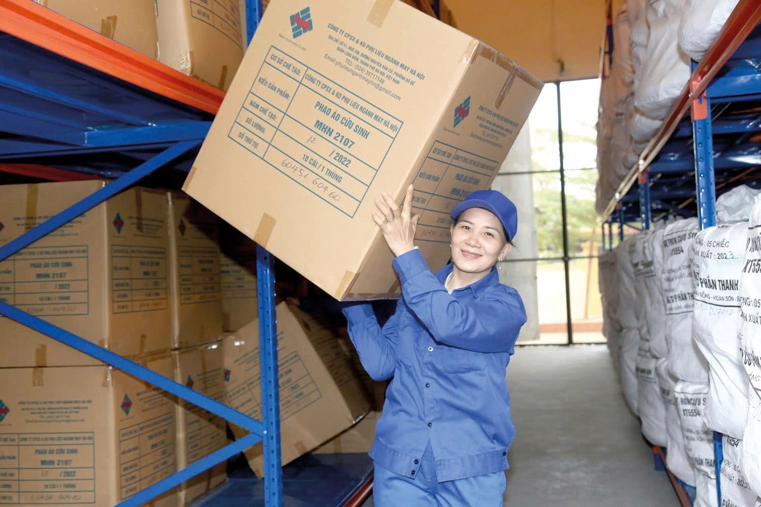 Chủ động bảo đảm an toàn hàng dự trữ quốc gia mùa mưa bão