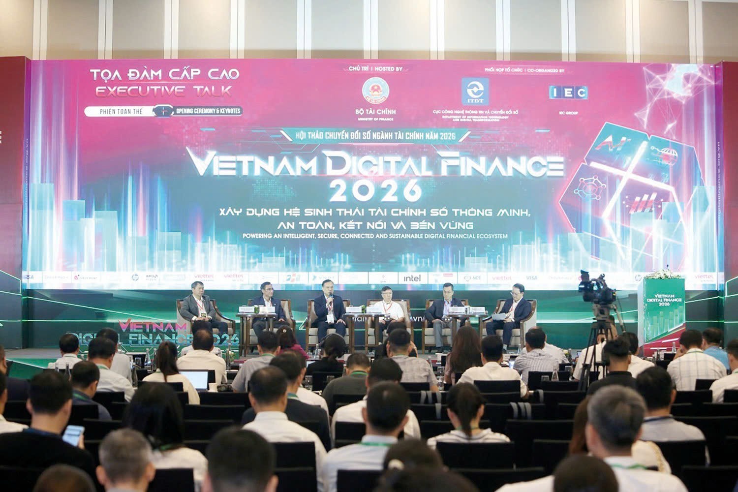 Động lực bứt phá từ dữ liệu thời gian thực và trí tuệ nhân tạo