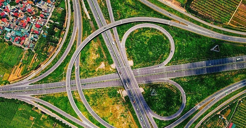 Giải ngân các dự án giao thông trọng điểm đạt 38%