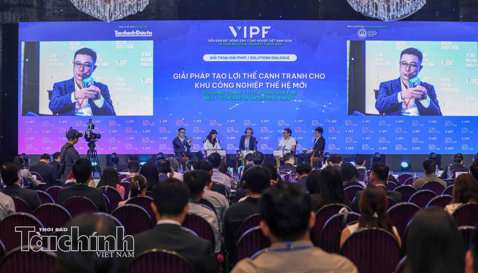 Khu công nghiệp thế hệ mới không thể chỉ xây “hạ tầng cứng” rồi chờ doanh nghiệp xanh hóa