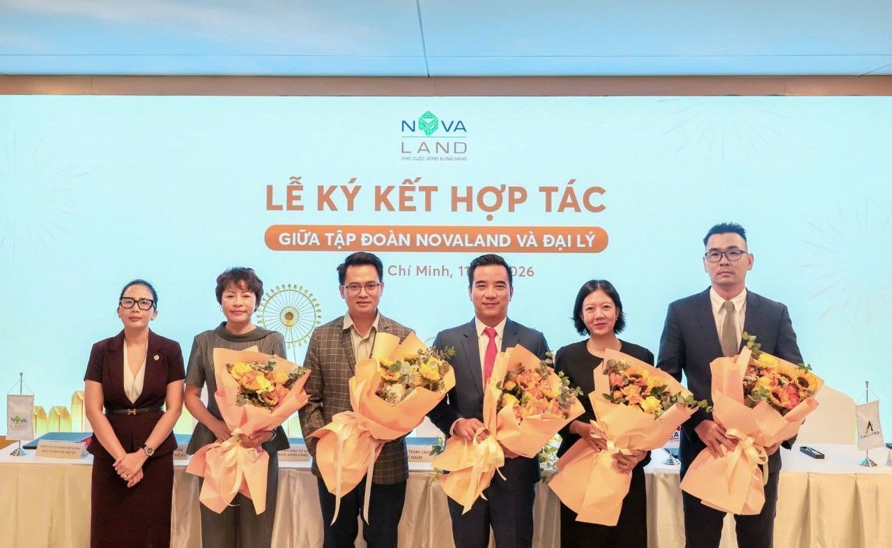 Ký kết hợp tác với gần 50 đại lý, Novaland từng bước phục hồi hoạt động kinh doanh Ký kết hợp tác với gần 50 đại lý, Novaland từng bước phục hồi hoạt động kinh doanh