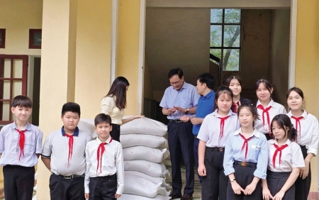 Chi cục Dự trữ Nhà nước khu vực IX: Về đích xuất cấp đợt 1 hơn 660 tấn gạo hỗ trợ học sinh