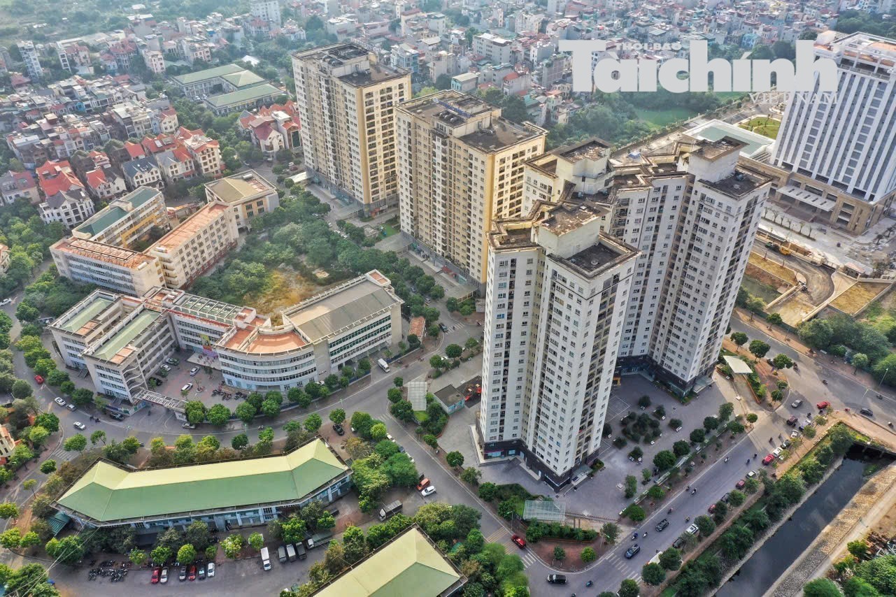 Thị trường bất động sản: Nguồn cung rộng mở, thanh khoản còn thách thức