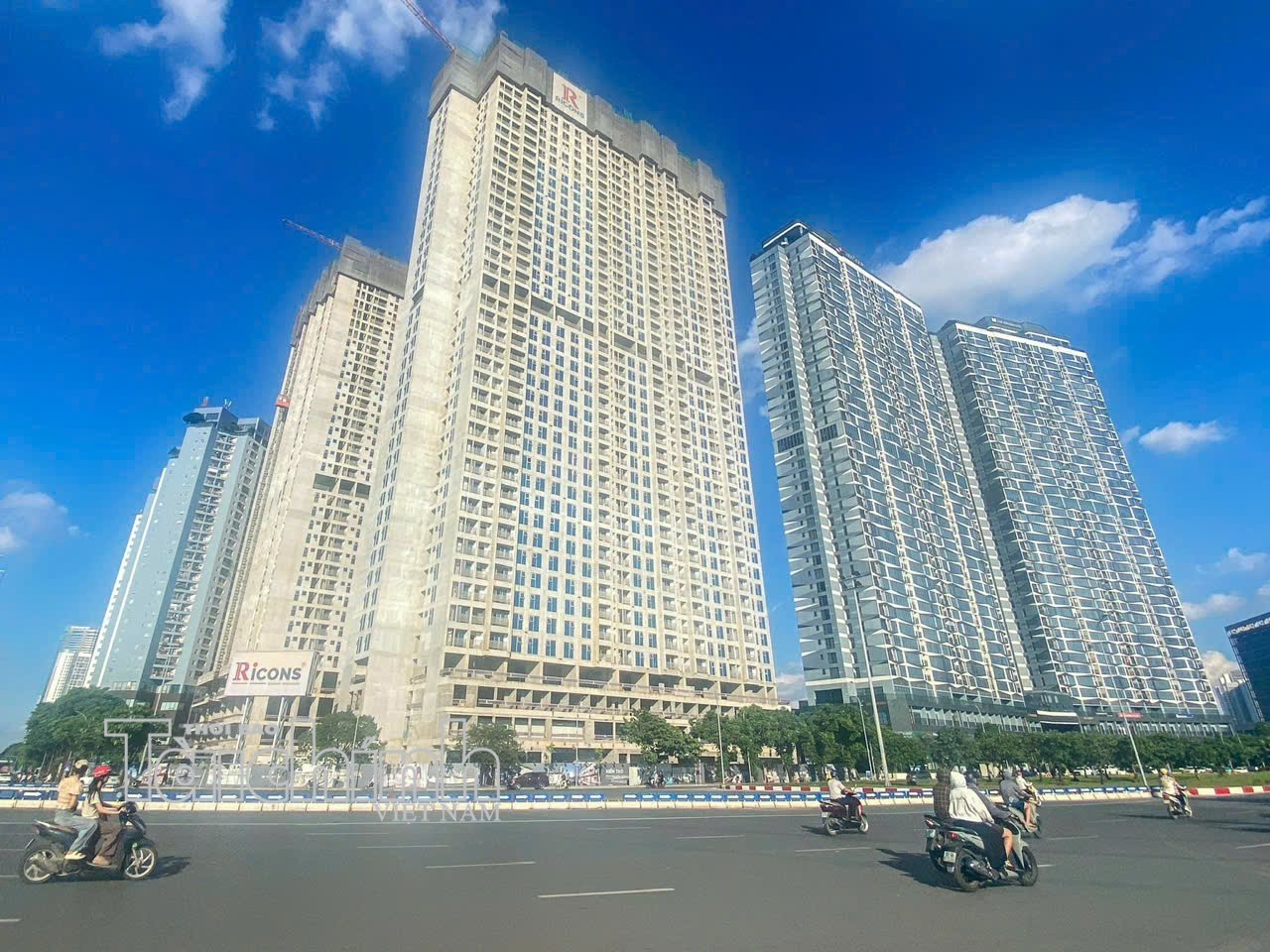 Thị trường nhà ở Hà Nội trước bài toán giá bán và sức mua