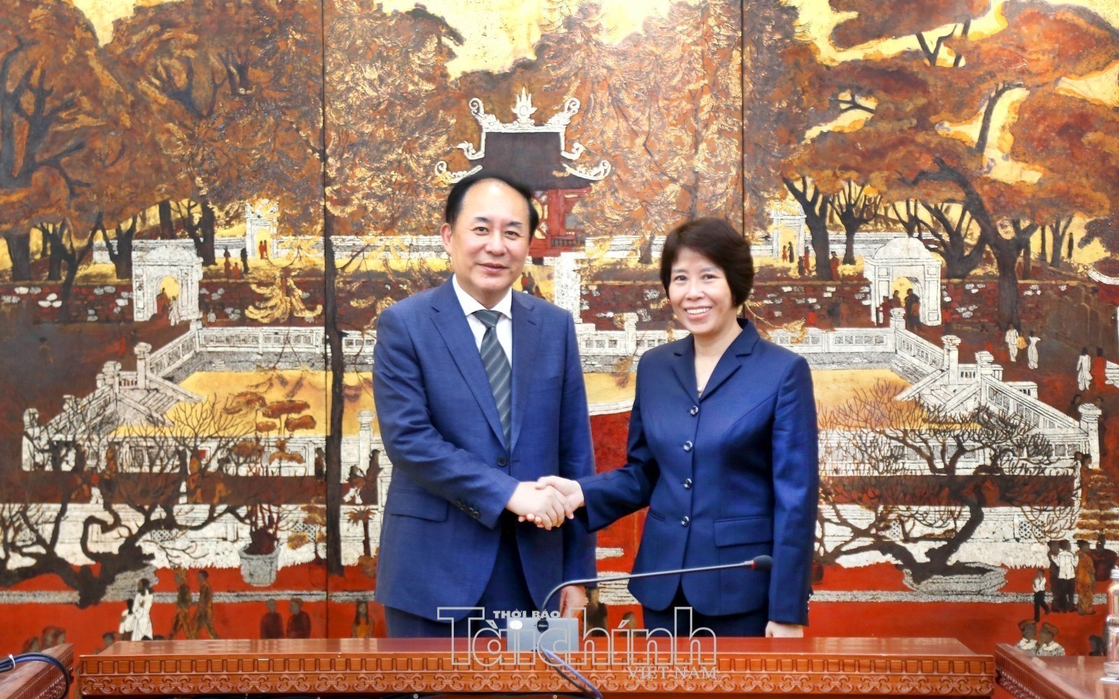 Việt Nam - Trung Quốc đẩy mạnh hợp tác chiến lược về kinh tế, tài chính và hạ tầng