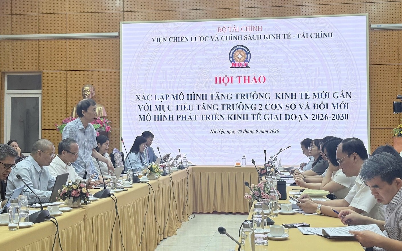 Xác lập 5 trụ cột cho mô hình tăng trưởng mới