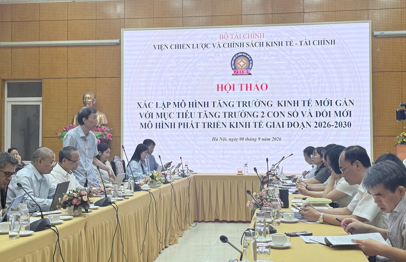 Xác lập 5 trụ cột cho mô hình tăng trưởng mới