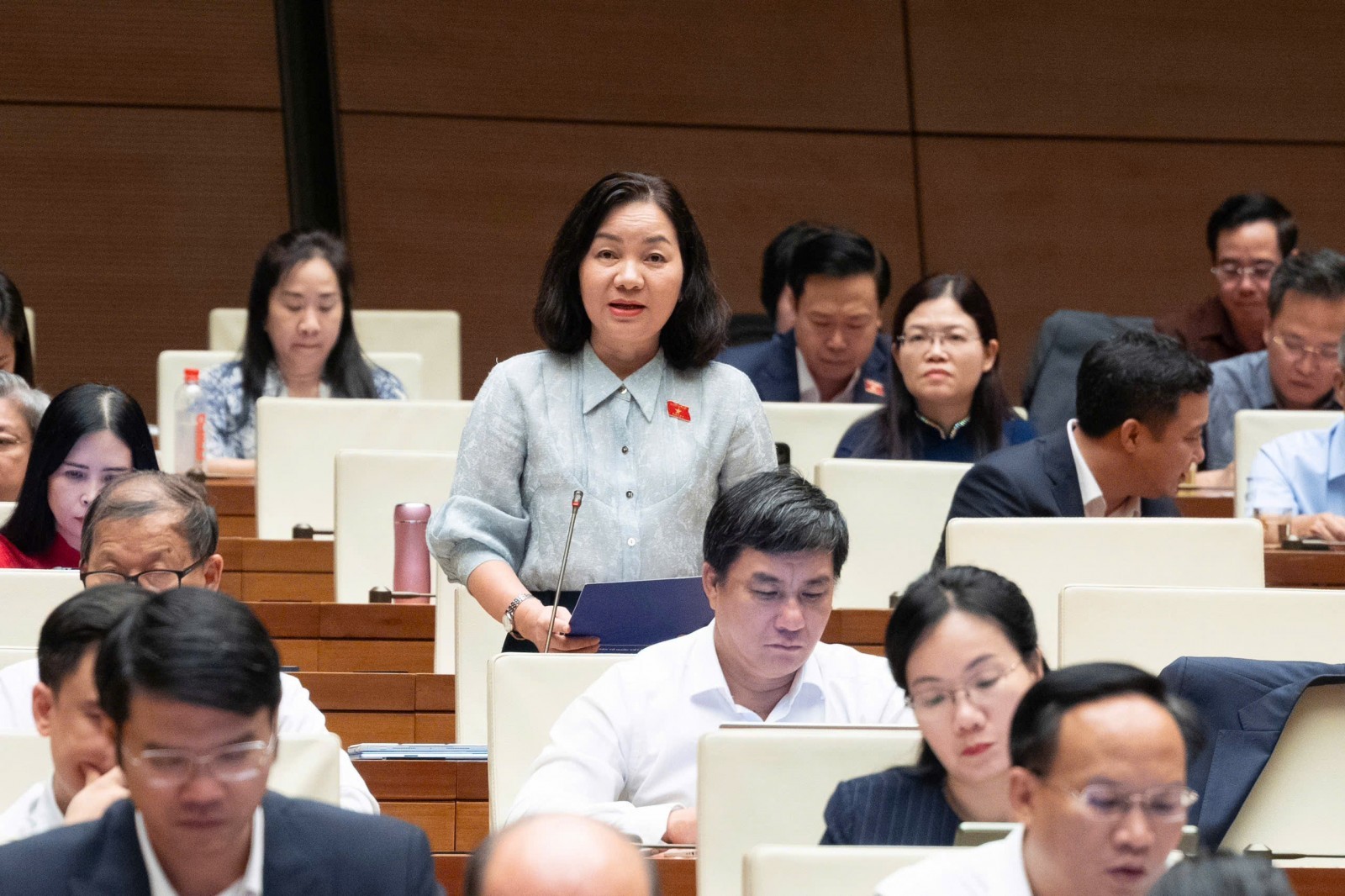 Xây thêm nhà nhưng phải để người dân có thể mua được nhà