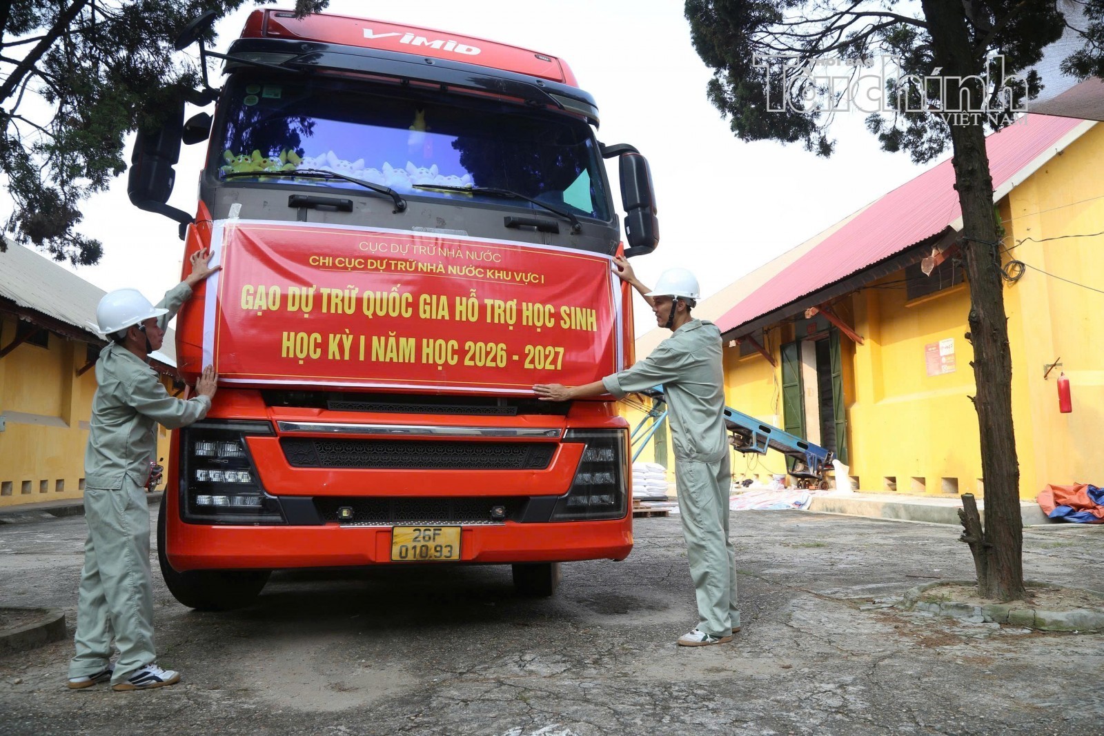 Xuất cấp trên 134 nghìn tấn gạo và hàng nghìn vật tư dự trữ quốc gia để hỗ trợ các địa phương